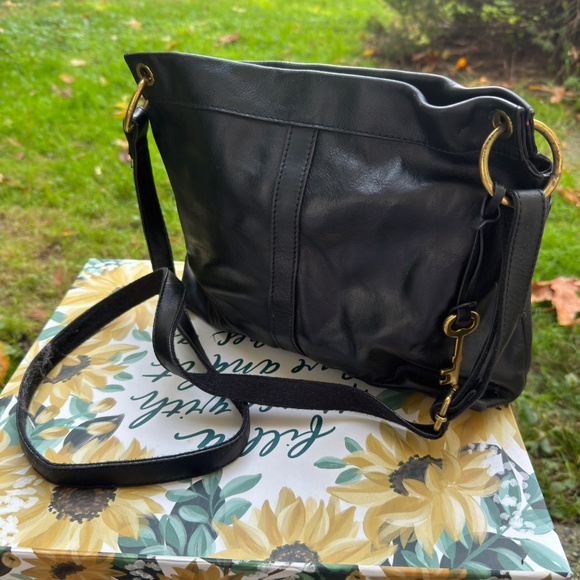 Fossil Crossbody Bag Purse Black Leather Gold Hardware - Picture 2 of 6